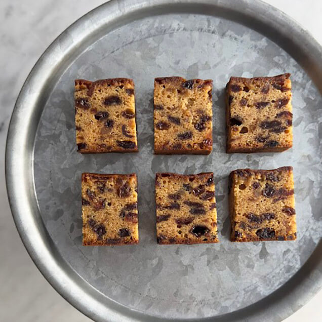 ラムレーズンと果実のケイク